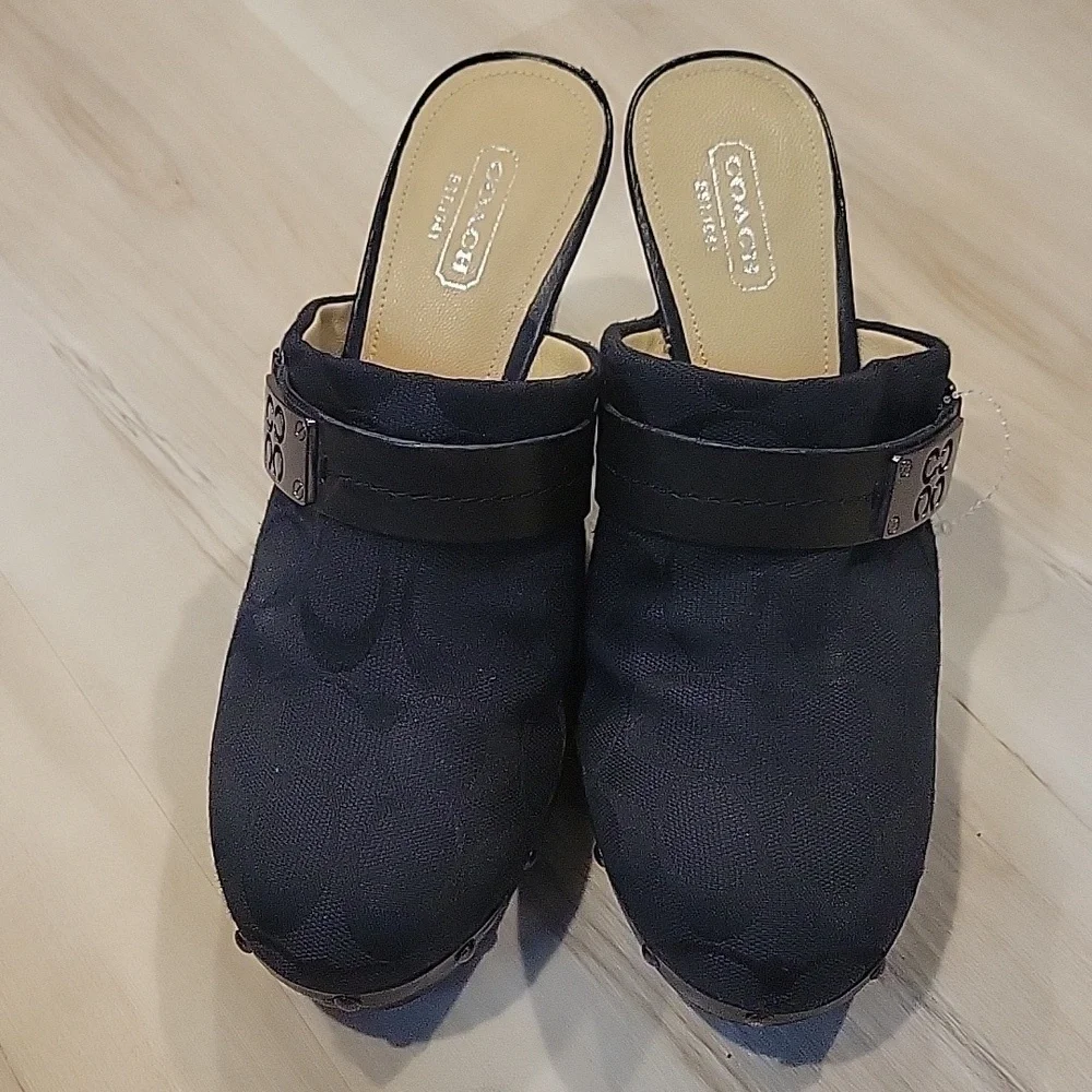 COACH Black Ivy C Signature Logo Fabric Clogs Mules Wooden Heels 7. - Picture 3 of 10